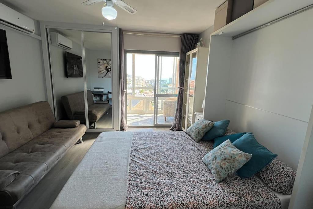 Estudio Aguila Con Vistas Al Mar Benalmádena Buitenkant foto
